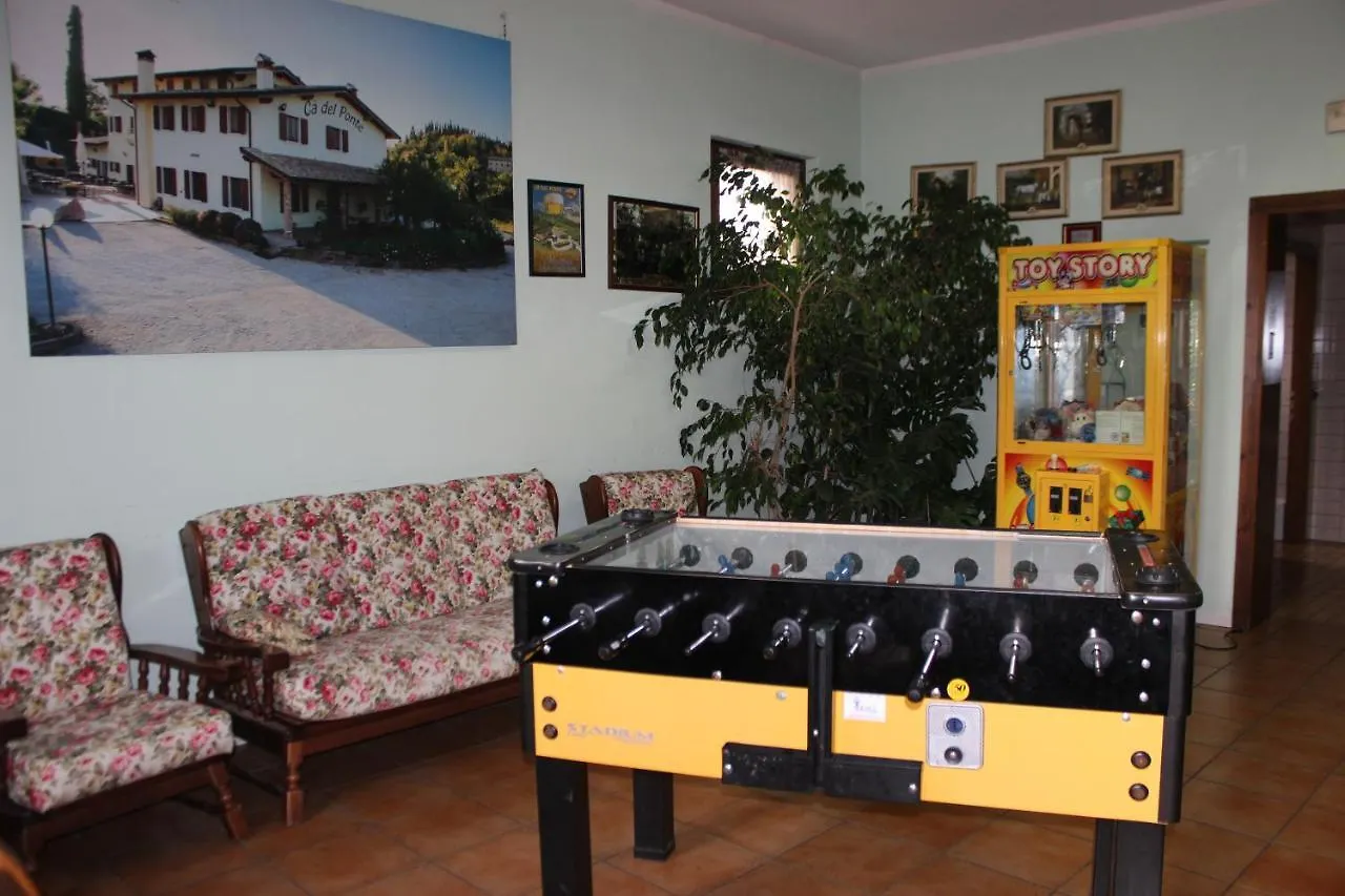 Farm stay Ca Del Ponte Villa Costermano