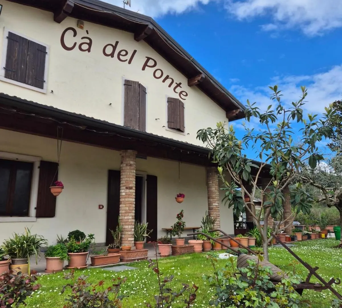 Farm stay Ca Del Ponte Villa Costermano Italy